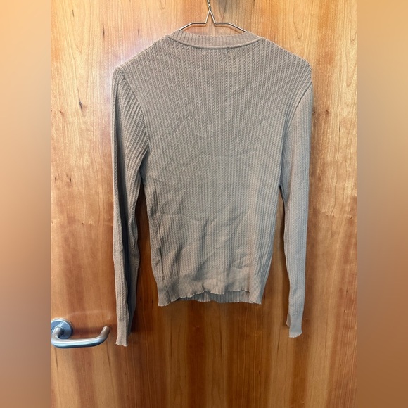 Burberry Beige Ribbed Knit sweater with silver buttons. Size 2. - Picture 5 of 7